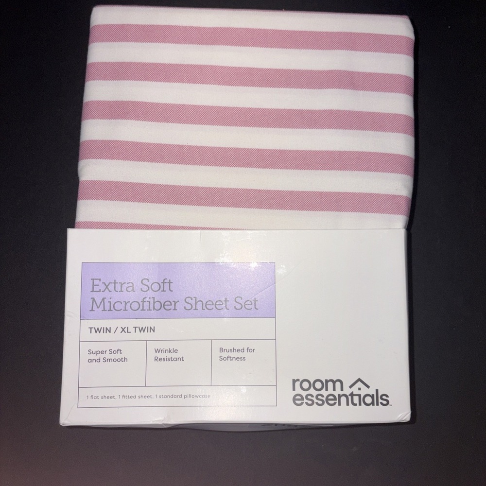 Room Essentials Twin/ Twin XL Microfiber 3Pc Sheet Set w/ bag Pink Stripe